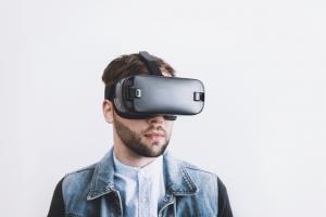 Mehr über den Artikel erfahren Recruiting Trends: VR Brille